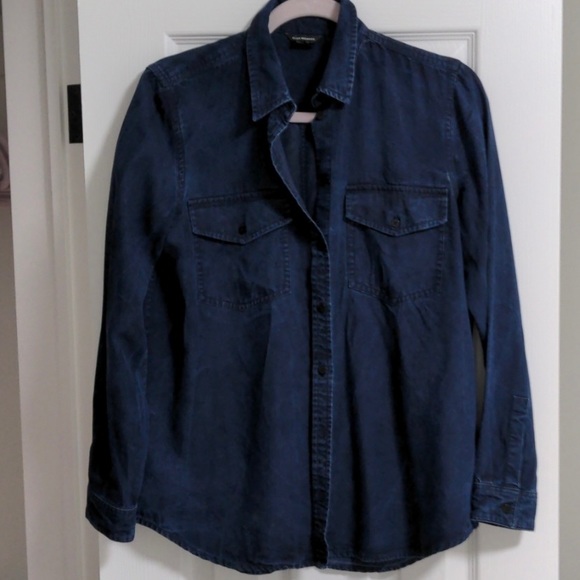 Club Monaco - chambray jean shirt - size medium - Picture 2 of 5